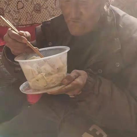 涞源县爱心桥公益联盟冬至走访记