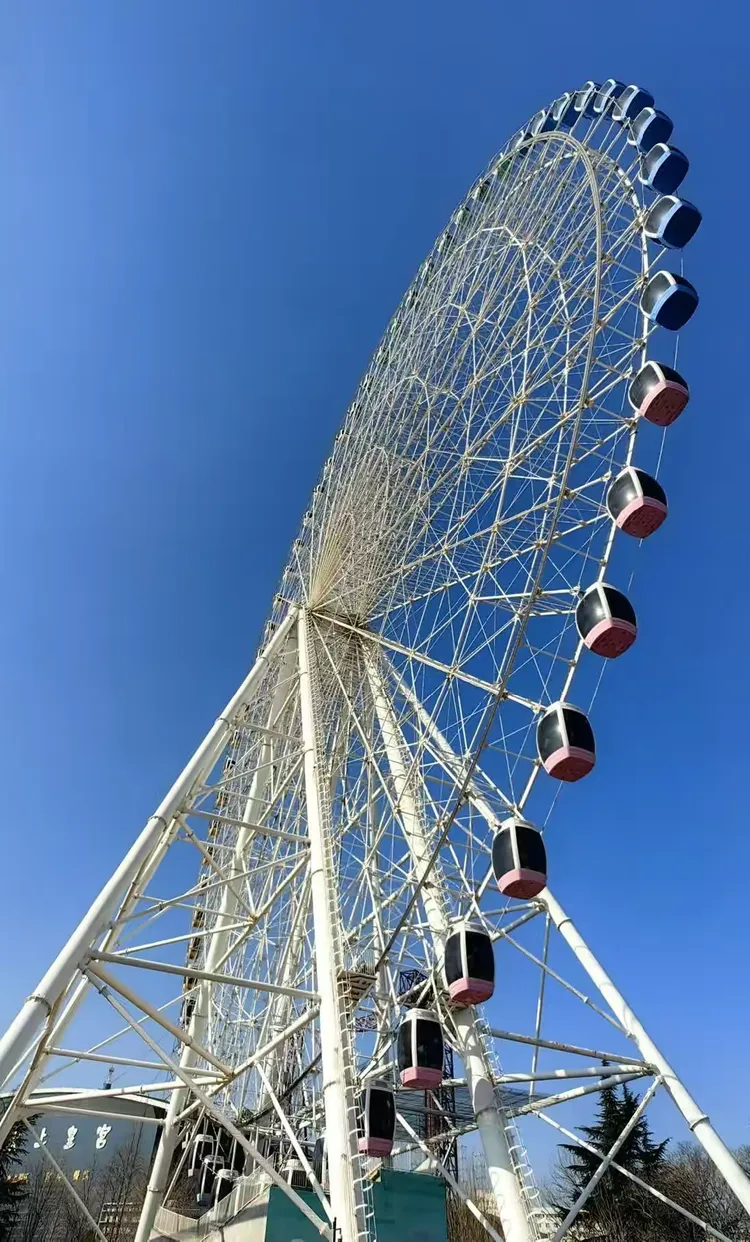 逛富华游乐园寻年味