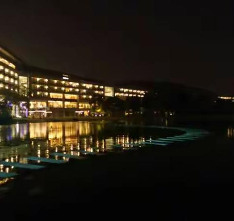 上海世茂佘山艾美酒店