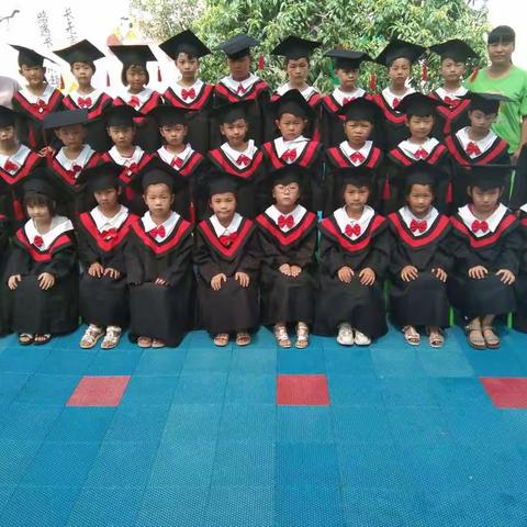 中许幼儿园我们毕业了