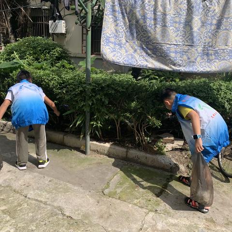 大家一起齐动手，做好垃圾分类环保小卫士