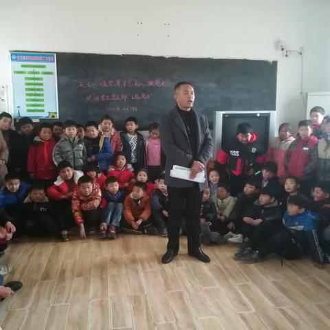 工人医院大夫到史村小学进行急救知识培训