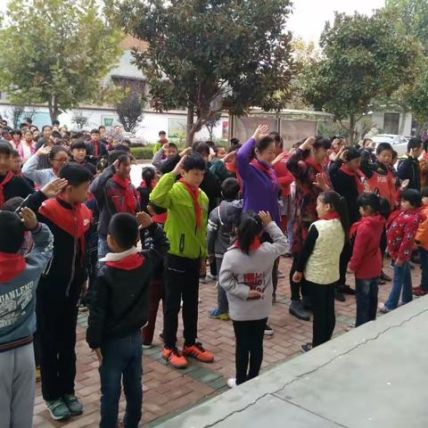 史村小学一年级入队仪式