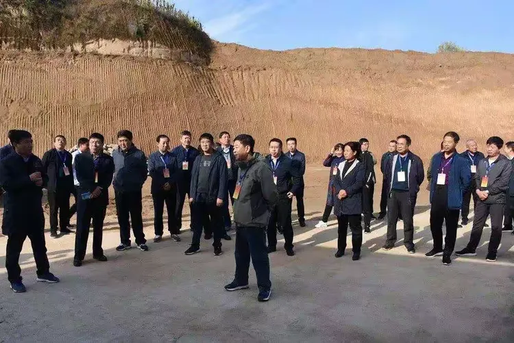 蒲县第十六届人民代表大会常务委员会召开第三十次会议