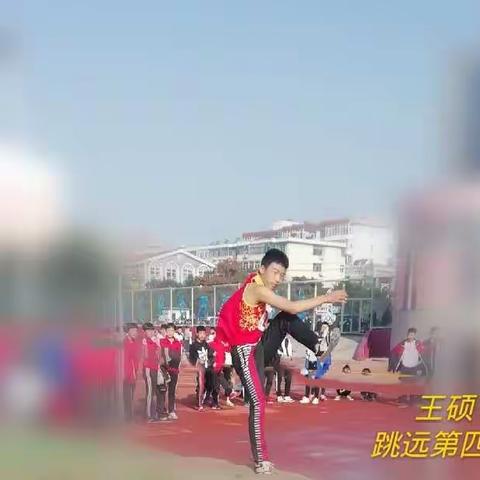 河中健儿  展翅高飞