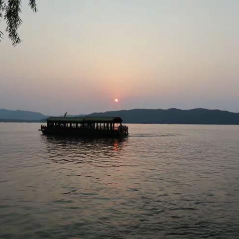 西湖夕照