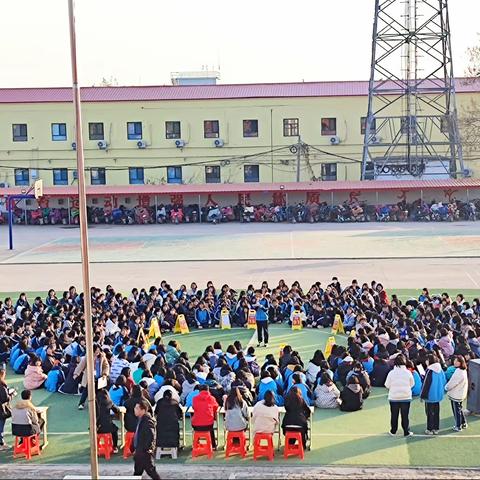 魏县第八中学女生演讲比赛