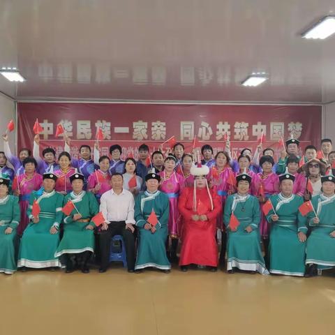 “共建和谐美好家园  喜迎党的二十大”—霍林郭勒社区开展“邻里节”活动