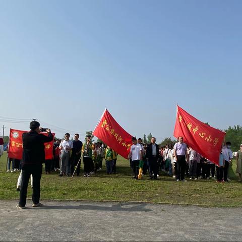 激情点燃梦想  拼搏铸就辉煌——记雷公镇小学球类运动会