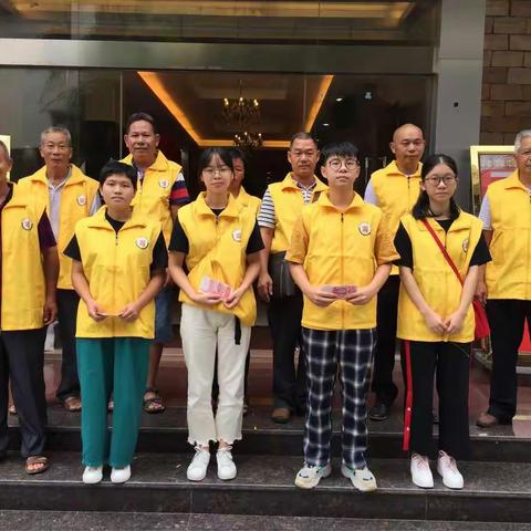 楼岗村亲房优秀学子奖励