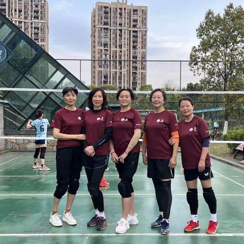 “尊霸门窗杯”渝南女子气排球联谊赛（万盛站）掠影