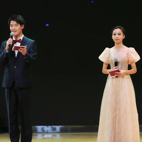 迎接党的二十大，培根铸魂育新人！衡铁一中庆祝第三十八个教师节