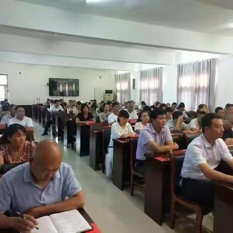 鄢陵县柏梁镇党委推动加强党的建设履行全面从严治党主体责任向纵深发展