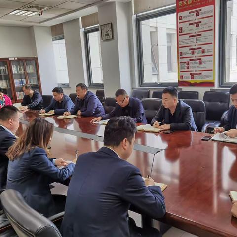 周密部署   严密监管  亲密合作  ——政府办公区建筑外立面清洗工作顺利开展