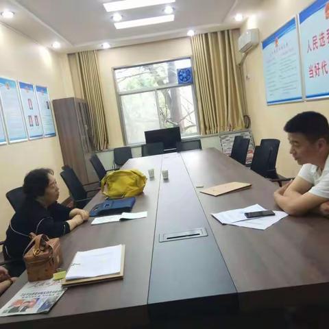 区农村经济经营服务中心来张卜街道检查验收清产核资工作