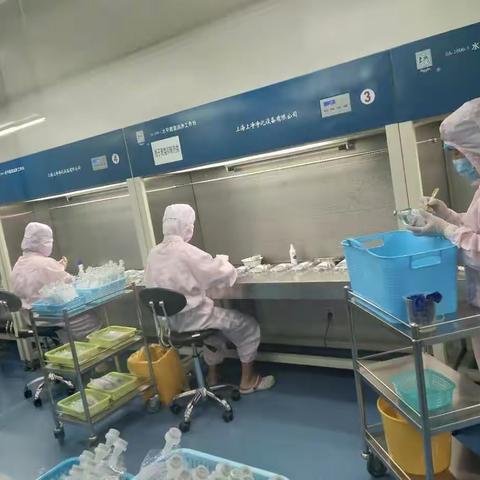 今天早上静配工作的即时一景