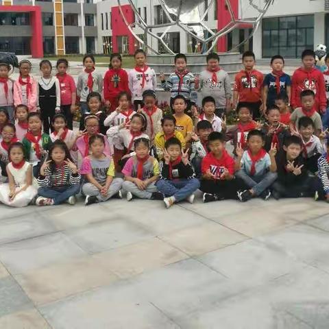 奋进的集体   有爱的家_豫新小学三2掠影