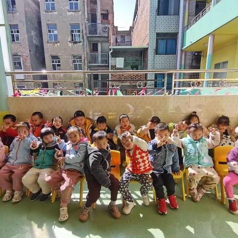 小苹果幼儿园中三班