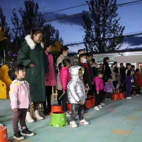 小斑马实验幼儿园，篝火晚会精彩内容