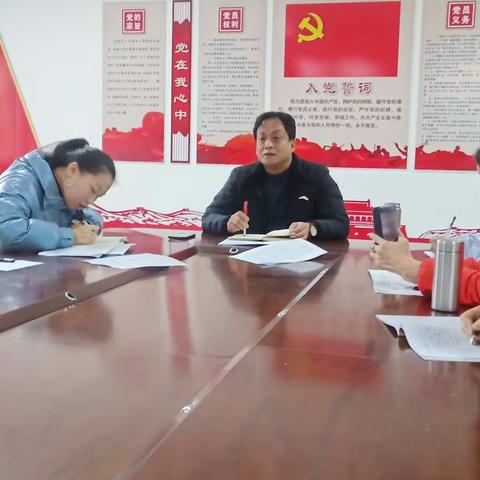 质量分析显担当，精研策略促提升       ——电机中学八年级召开成绩质量分析会