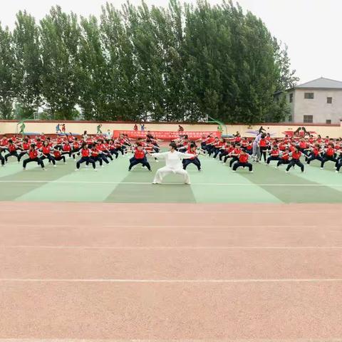 方城武术进校园，利在当代，功在千秋！