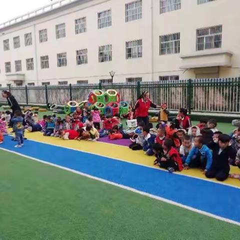 防震演练，宝宝们表现棒棒哒