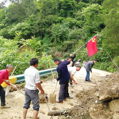 关口村上竹支部别开生面的党员大会