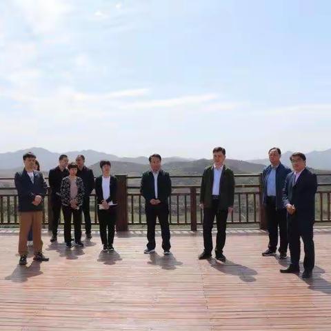伊川县考察团到灵宝市寺河乡考察现代农业产业园工作
