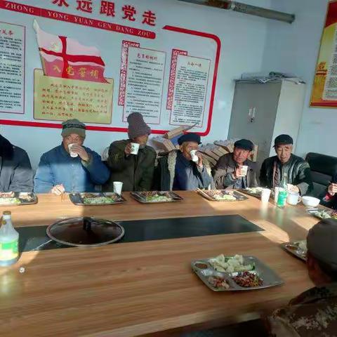 河北康泰福养老服务有限公司阳原县分公司为辛堡乡大沟塄村特困老人送温暖