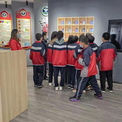 禁毒宣传进校园 携手护航促成长——珍爱生命，远离毒品