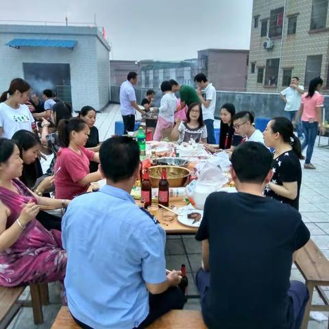 烧烤晚会精彩瞬间