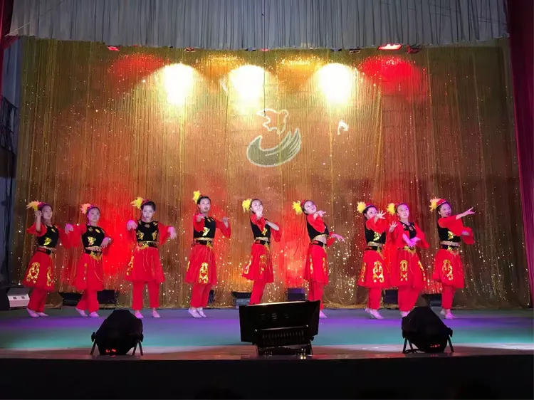 定襄诚信中学第十一届校园文化艺术节开幕式晚会精彩瞬间