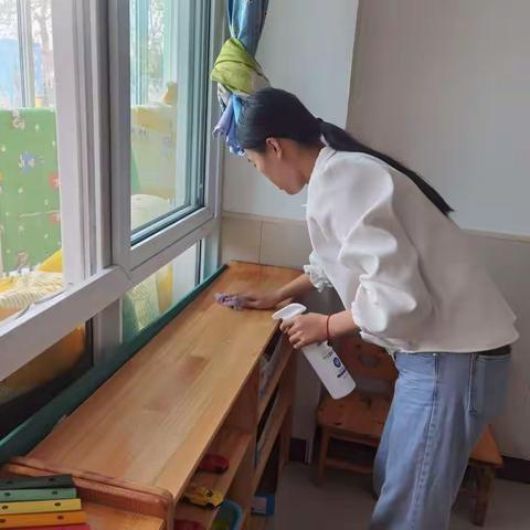 全力以“复”盼相见 “疫”尘不染待归来——石莲子中心幼儿园小一班