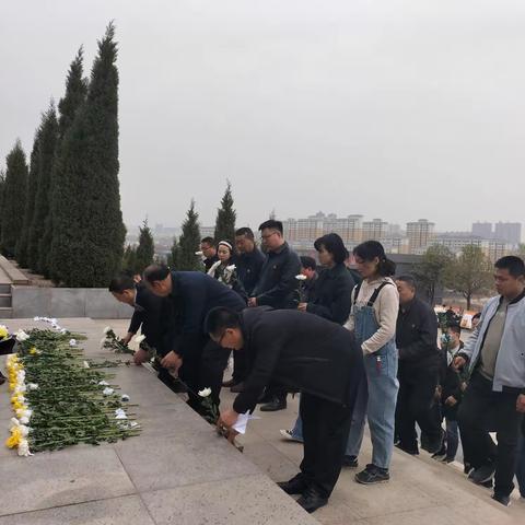 县粮食和物资储备中心开展清明祭英烈学党史学习教育