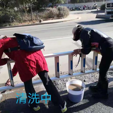 我院开展爱国卫生大扫除“众参与”活动