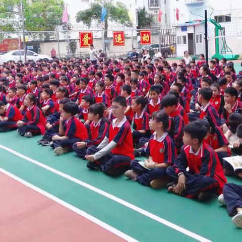 海口大成实验学校——“活化内容，激活情景”之日常英语百句情景剧比赛活动
