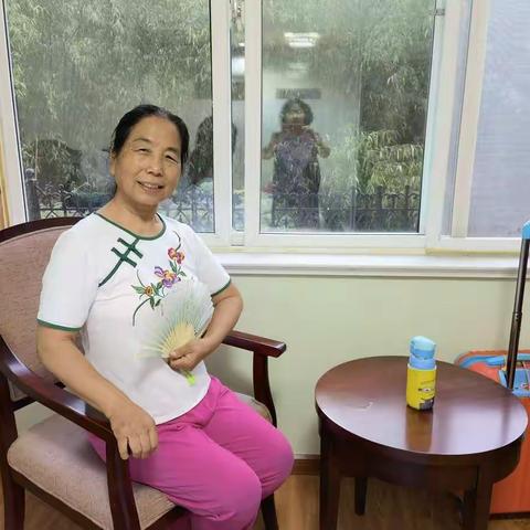 2021年6.15日，时隔两年我们又来到了栾川寨沟风景区，这里依然是重山峻岭，山清水秀，郁郁葱葱，山涧泉水叮咚。