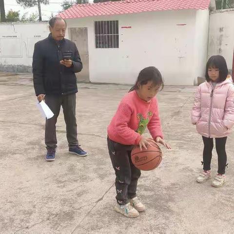 迎“篮”而上——里鱼小学篮球系列竞赛活动