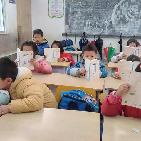 用心阅读，你最美——罗坳镇里鱼小学一年级“最美阅读者”活动剪影