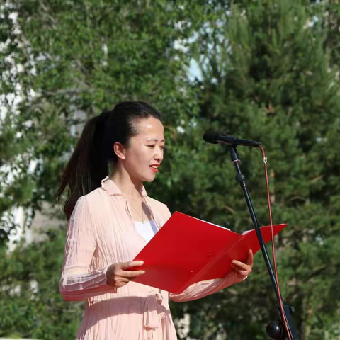 新海中学“百年光辉铸党魂，初心不改绽芳华”系列报道(二）：但知行好事，莫要问前程——张杰