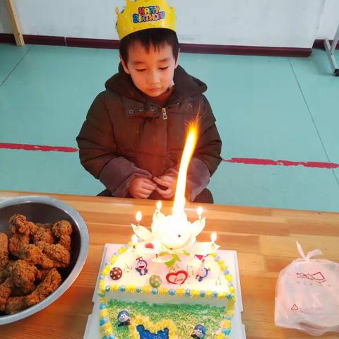 天艺幼儿园大班贾哲铭生日记录篇