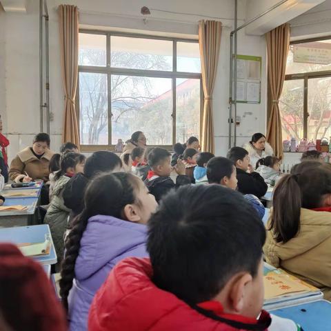 在探索中成长   在学习中进步——南乐县第一实验小学一二年级主题研讨课纪实