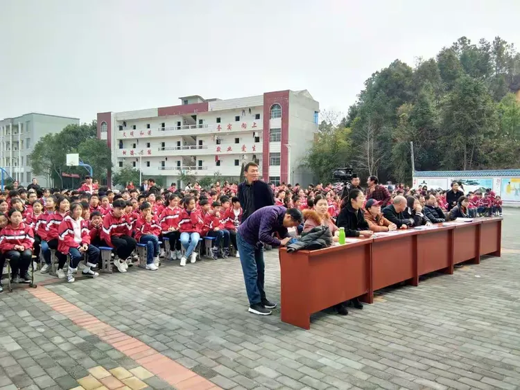 吉水县乌江中学隆重举行2020庆祝元旦红歌赛