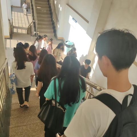 落实安全责任 推动安全发展