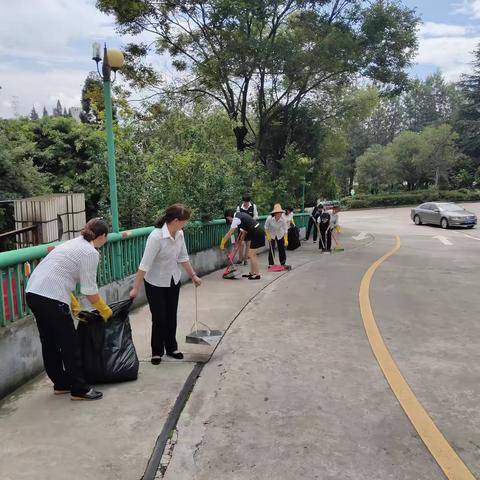 昆钢宾馆发扬“华云精神”，巩固“创城成果”
