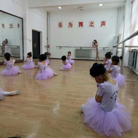 女儿的春季青少年学习汇报演出