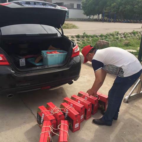 端午粽飘香  片片真感情