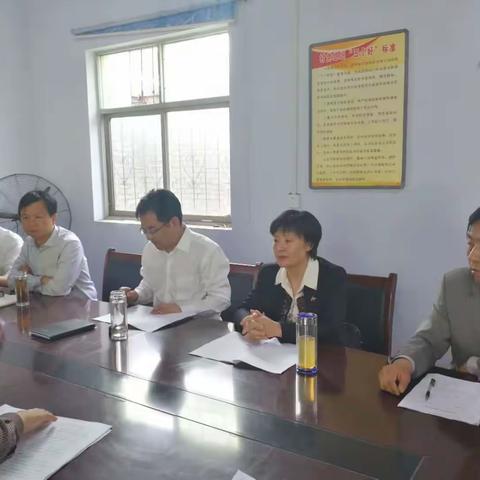 县委书记到孙岭村督导扶贫工作