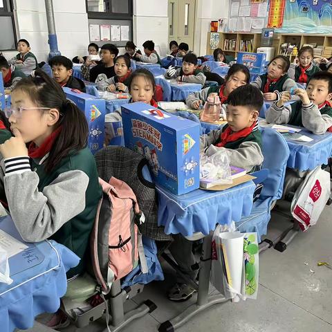锦绣学校四年级2班鲨鱼课《风能发电站》