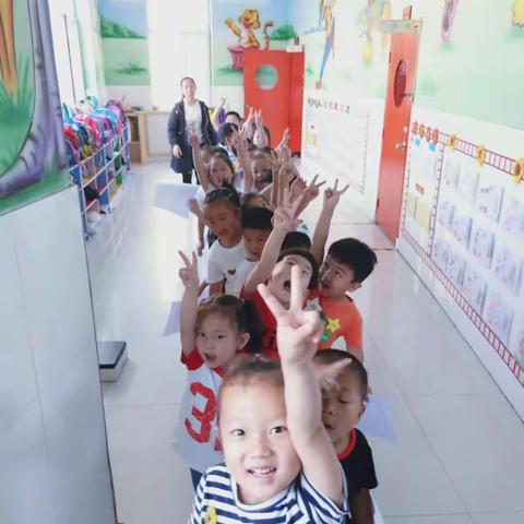 中三班体检活动